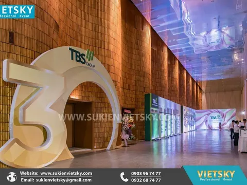 Quy trình tổ chức lễ kỷ niệm thành lập công ty và các lưu ý khi làm kịch bản
