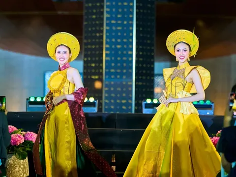 Á hậu Alina Thanh Huyền - Tỏa sáng với vai trò vedette trong bộ sưu tập Dạ Khúc Mùa Vàng của Bigally, catwalk cùng Á hậu Lê Phan Hạnh Nguyên