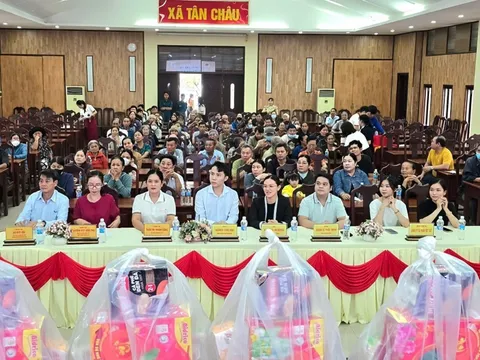 Công ty Cổ phần Dệt TQT đồng hành cùng chương trình “Tết yêu thương” Xuân Bính Ngọ 2026 tại Xã Tân Châu